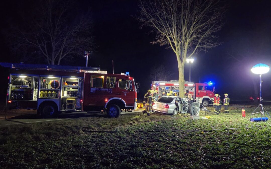 Hilfeleistung – Verkehrsunfall mit eingeklemmter Person