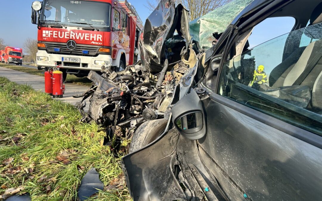 Hilfeleistung – Verkehrsunfall mit eingeklemmter Person